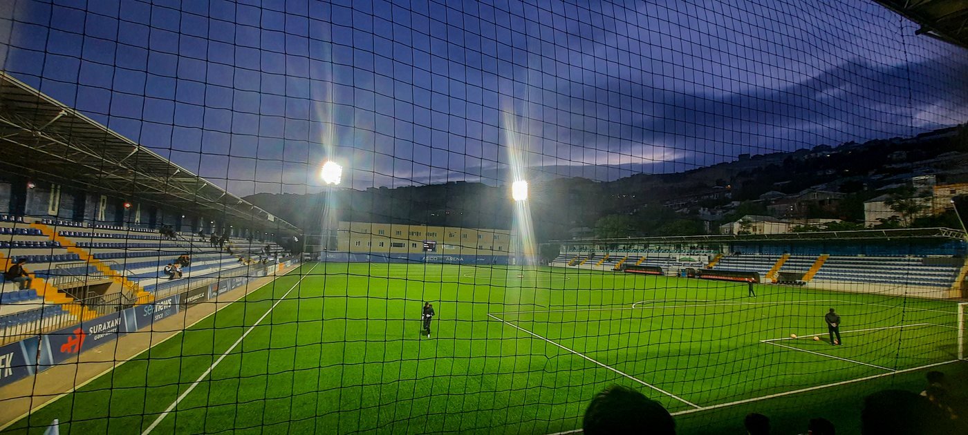 Futbol: oyunçu və məşqçi