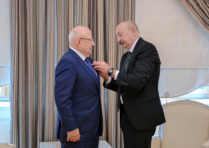 Prezident Qurban Qurbanova “Dostluq” ordenini təqdim edib