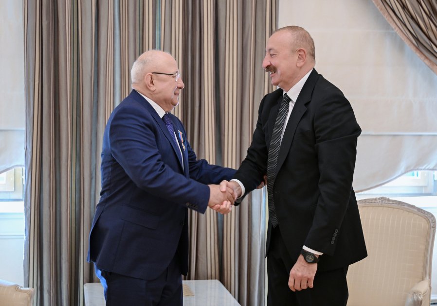 President Awards Qurban Qurbanov the «Friendship» Order