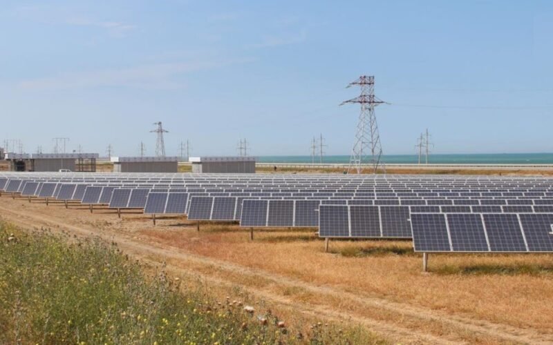 Azərbaycanda yeni günəş elektrik stansiyası tikiləcək