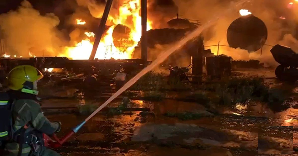 Russia: Azot Plant and Oil Depot on Fire, Explosions Throughout the Night