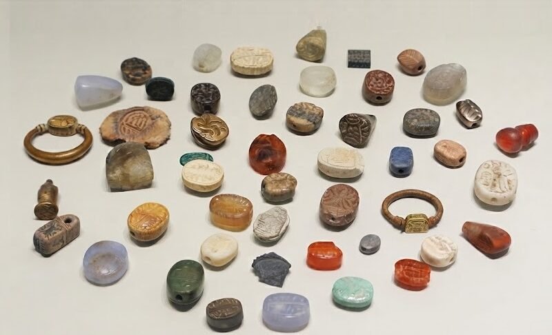 2,700-Year-Old Jewish Seals Exhibited in Jerusalem