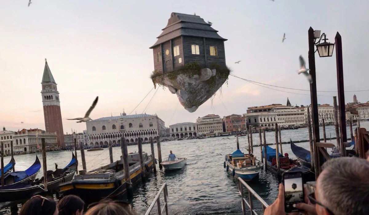 Synagogue on Venice’s Waters: Architectural Marvel Floats