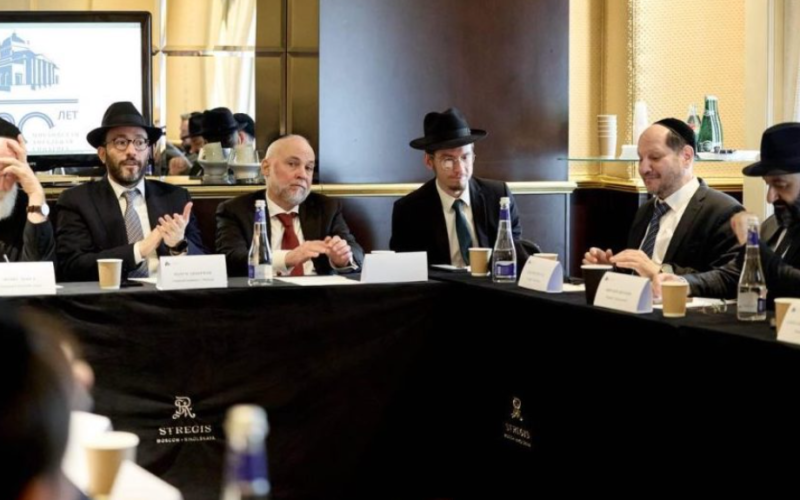 A meeting of rabbis in Moscow