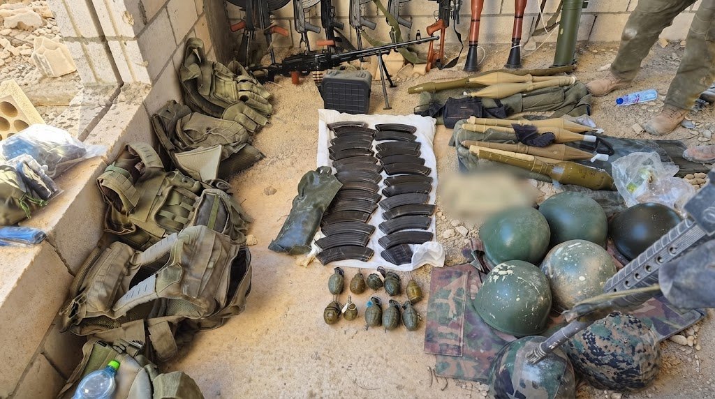 SAXAL Livanda "Hizbullah"a məxsus silah-sursat aşkarlayıb