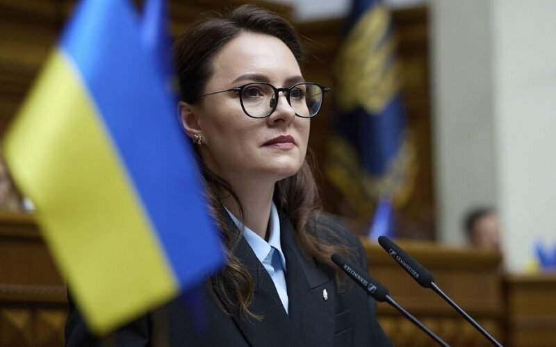 Zelensky sends government resignation: Ukraine enters new political phase