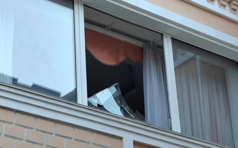 Ракетный удар по Киеву: здание посольства Азербайджана получило повреждения
