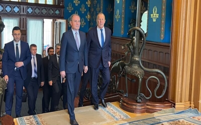 В Москве проходит встреча глав МИД Азербайджана и России