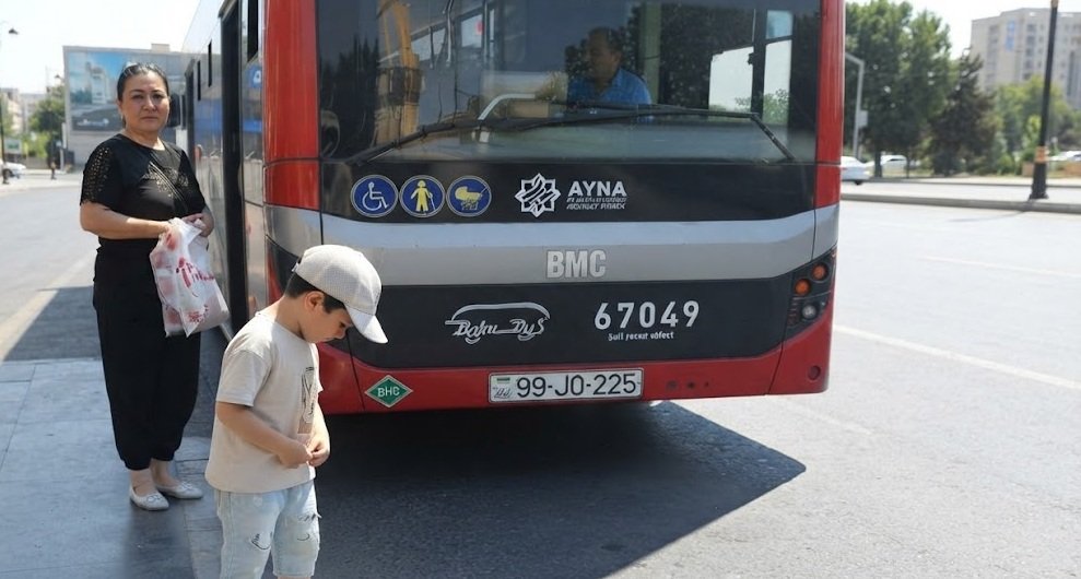 Автобус в Баку
