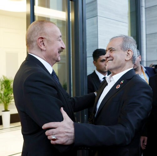 Azərbaycan Prezidenti İlham Əliyev və İran Prezidenti Məsud Pezeşkianın görüşü