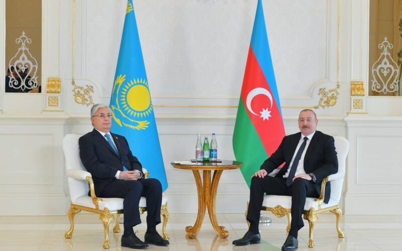 İlham Əliyev və Kasım-Jomart Tokayev arasında görüş keçirilib