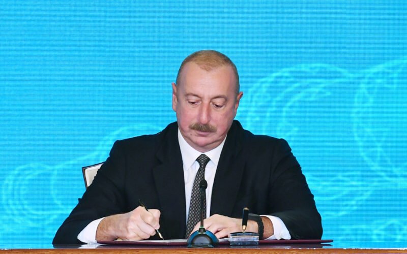 İlham Əliyev Azərbaycanın İsveç və Latviyadakı səfirlərini dəyişdi
