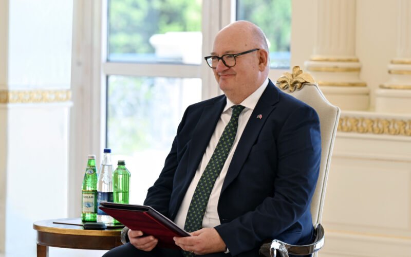 Ильхам Алиев принял нового посла Великобритании