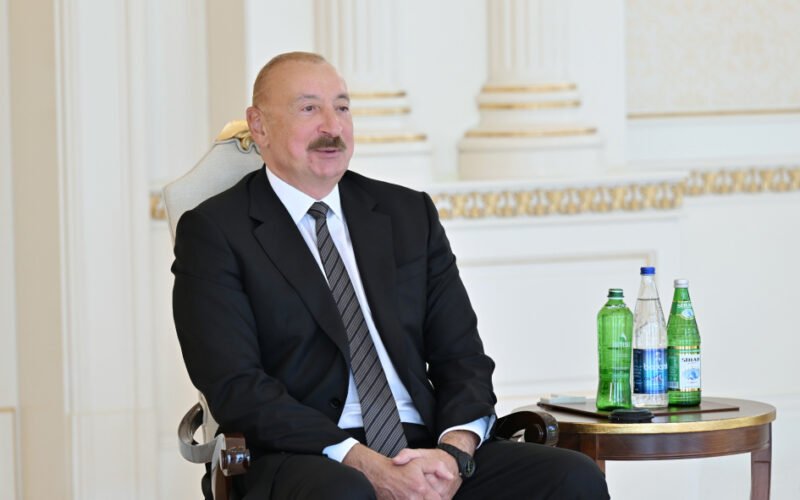 Ильхам Алиев принял нового посла Великобритании