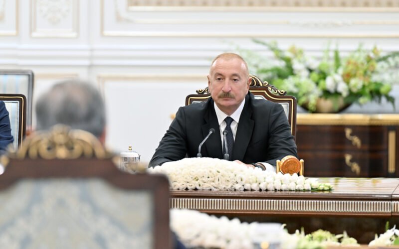 Azərbaycan və Özbəkistan prezidentləri Daşkənddə görüş zamanı
