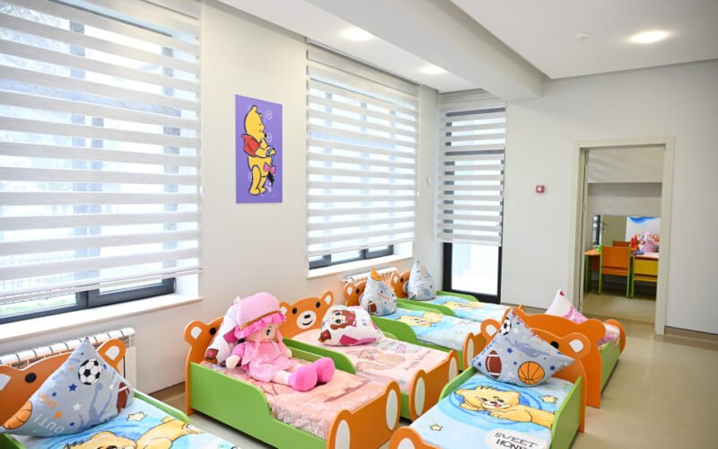 Mehriban Aliyeva and family members at the opening of Kindergarten No. 352
