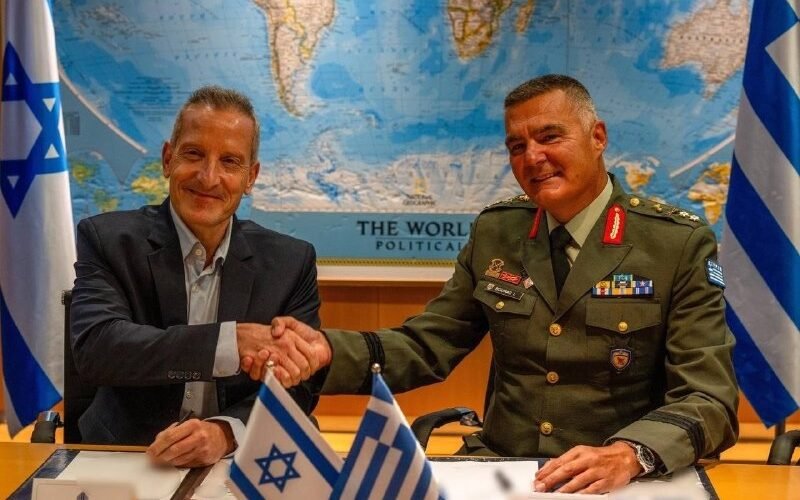 Israel and Greece sign €3.1 billion defense agreement