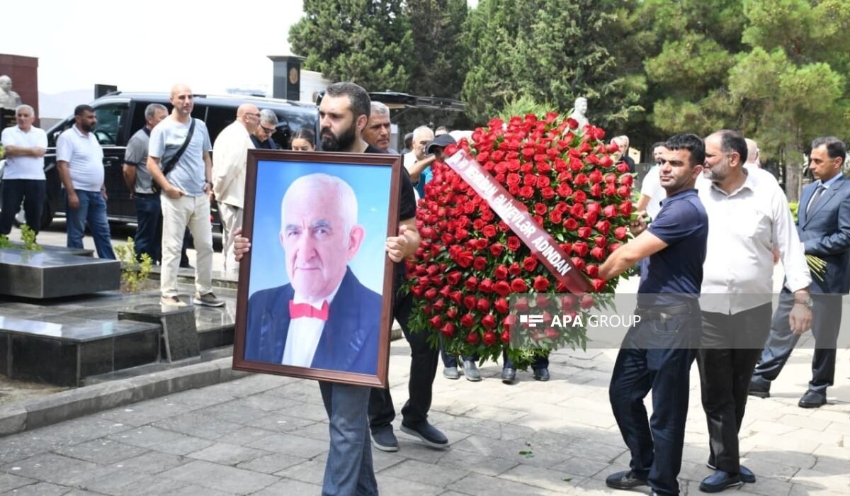 Xalq artisti Tofiq Bakıxanovla vida mərasimi