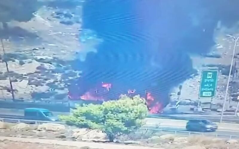 Yerusəlim və Maale-Adumim arasındakı şossedə avtobus yanıb