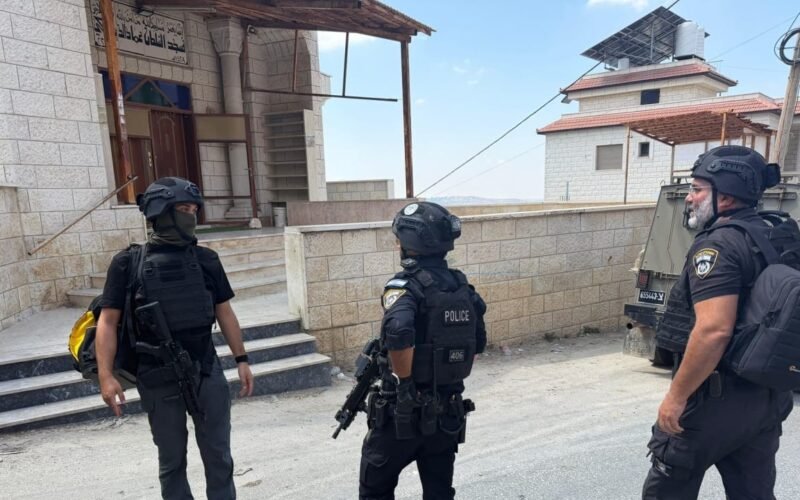 İsrail polisi məscidə qarşı vandalizm işi üzrə 8 nəfəri saxlayıb